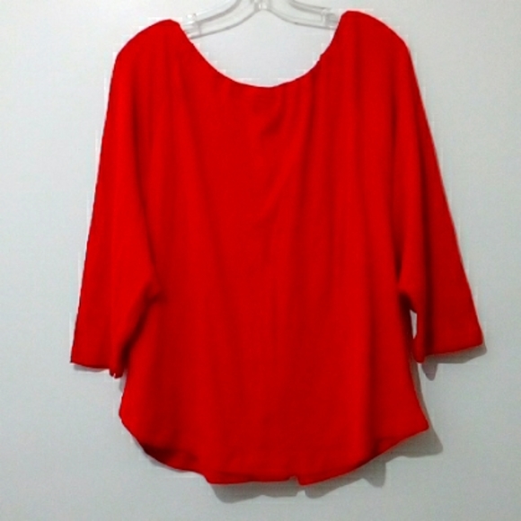 AE & Co red top - Picture 4 of 4